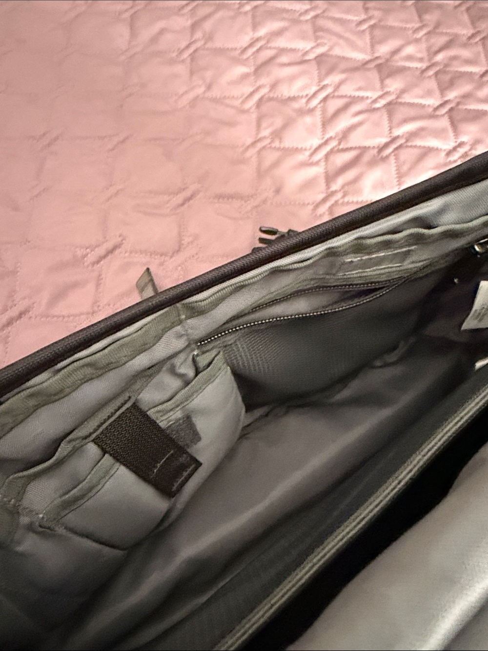 Patagonia Black Messenger Bag - Picture 6 of 6